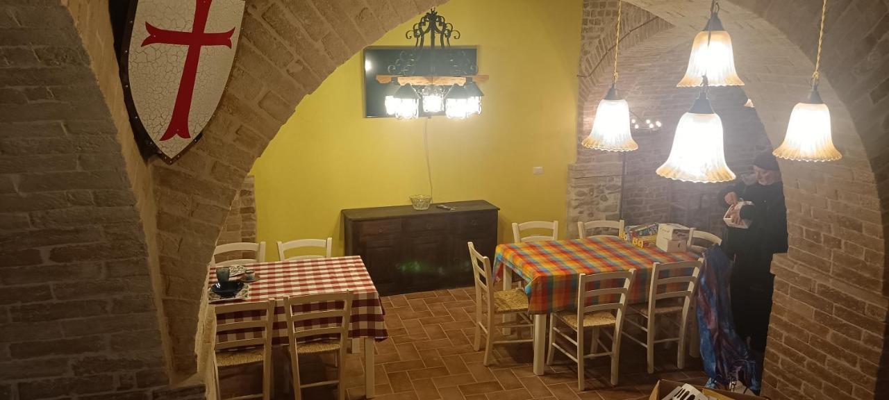 I Templari - Affittacamere Castignano Kültér fotó